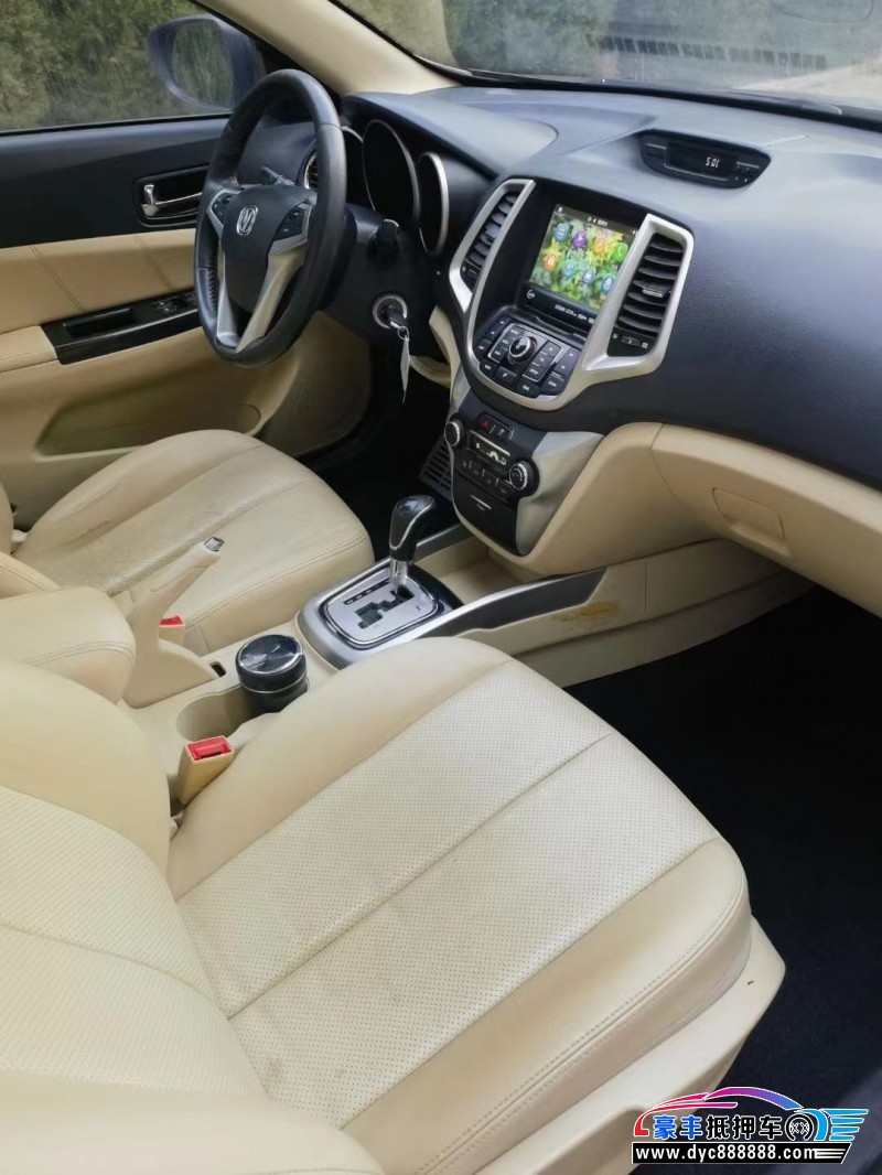 16年长安逸动轿车抵押车出售