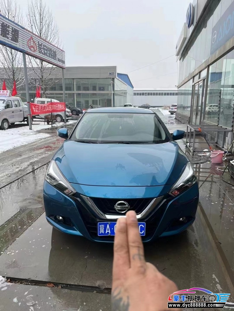 18年奔驰R轿车抵押车出售