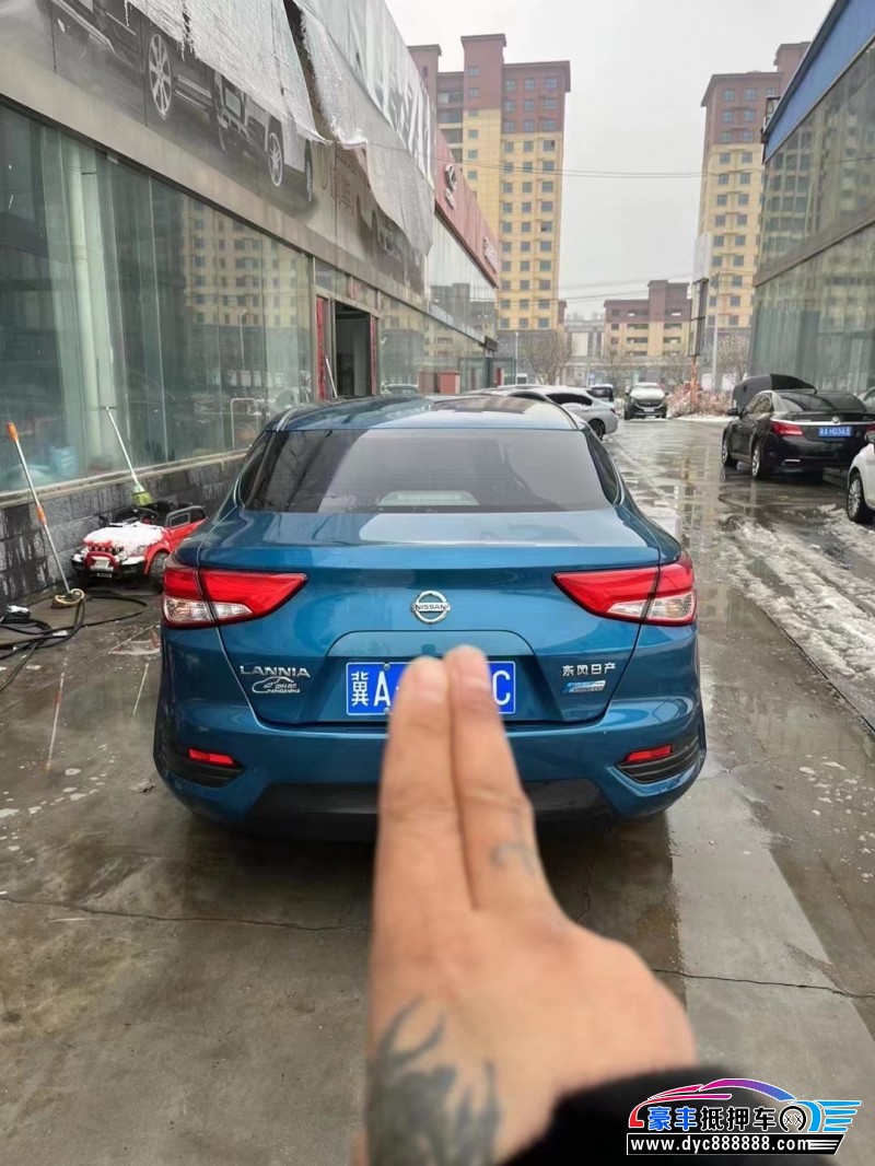 18年奔驰R轿车抵押车出售