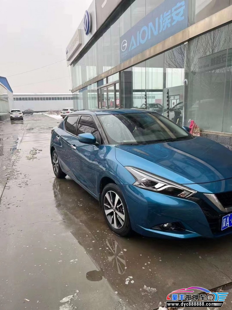 18年奔驰R轿车抵押车出售