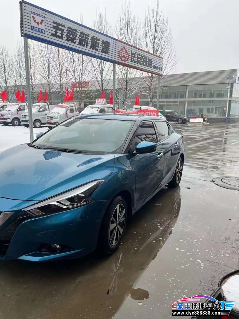 18年奔驰R轿车抵押车出售