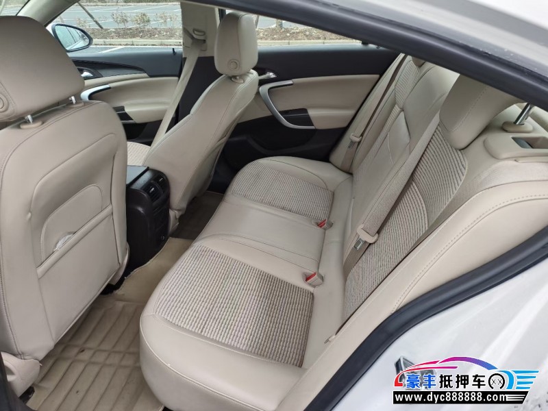 14年别克君威轿车抵押车出售