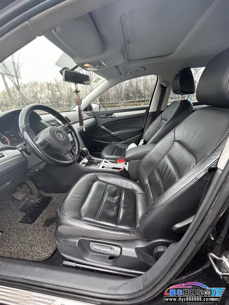 14年大众帕萨特轿车抵押车出售