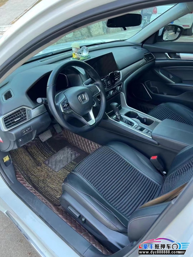 21年本田雅阁轿车抵押车出售