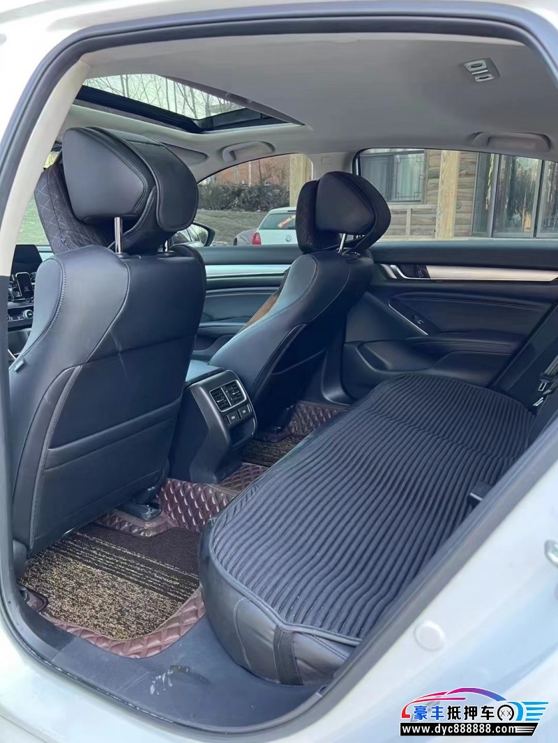 21年本田雅阁轿车抵押车出售