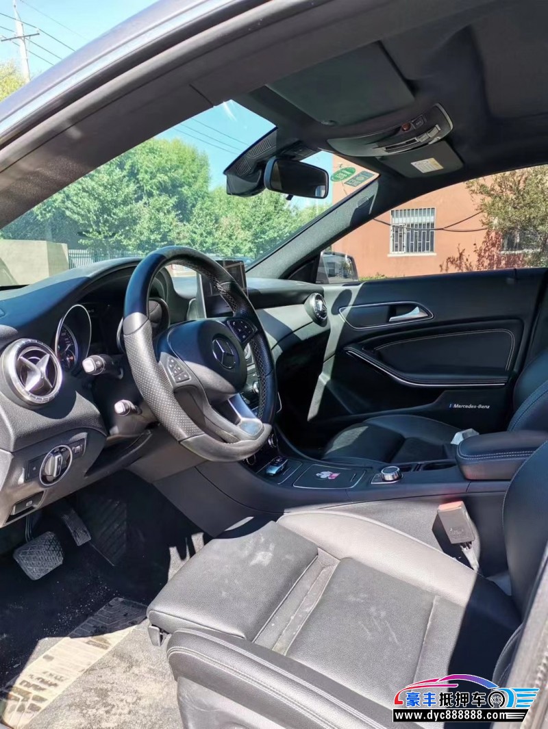 18年奔驰CLA轿车抵押车出售