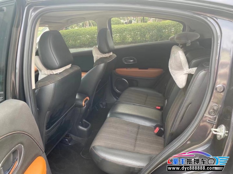 15年本田缤智轿车抵押车出售