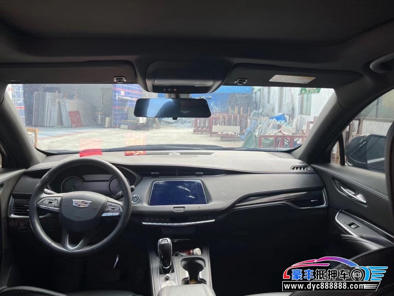 19年凯迪拉克XT4轿车抵押车出售