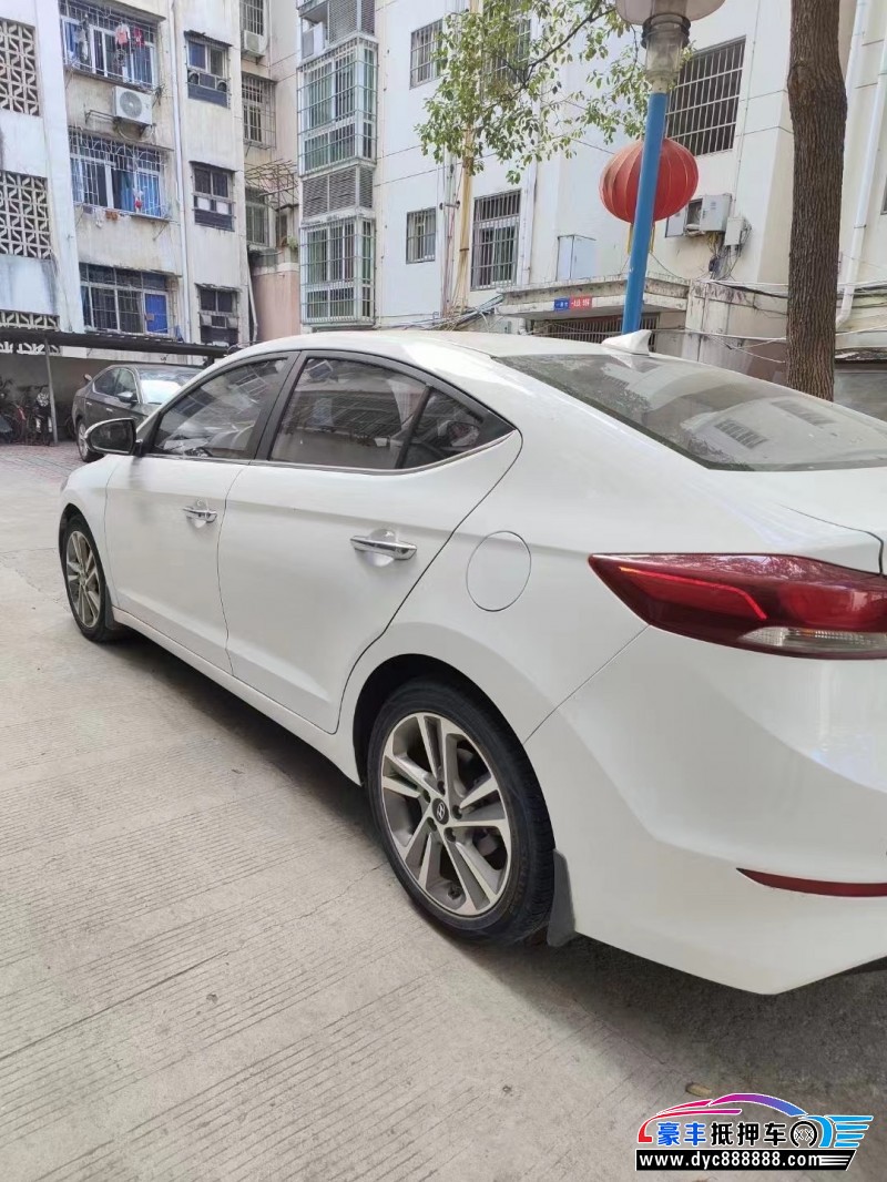 18年现代领动轿车抵押车出售