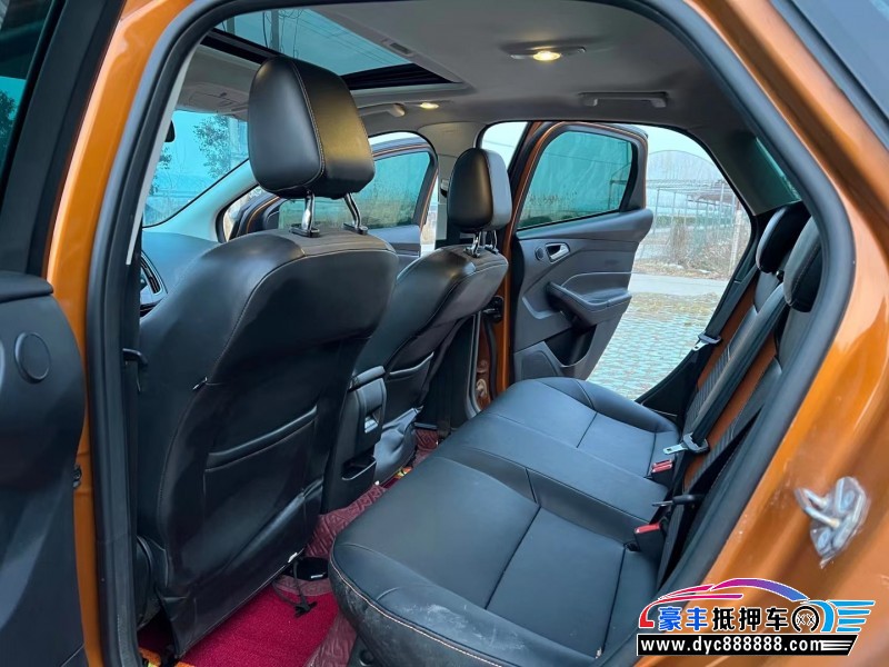 17年福特福克斯轿车抵押车出售