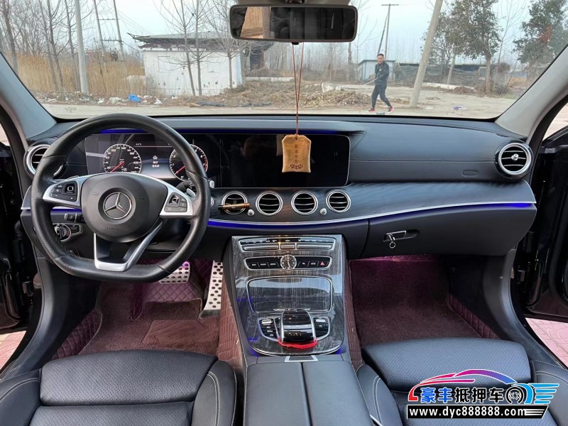 17年奔驰E轿车抵押车出售