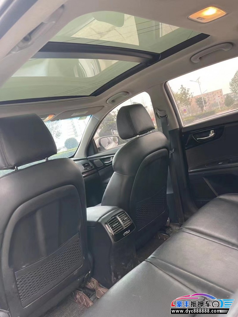 16年起亚K4轿车抵押车出售