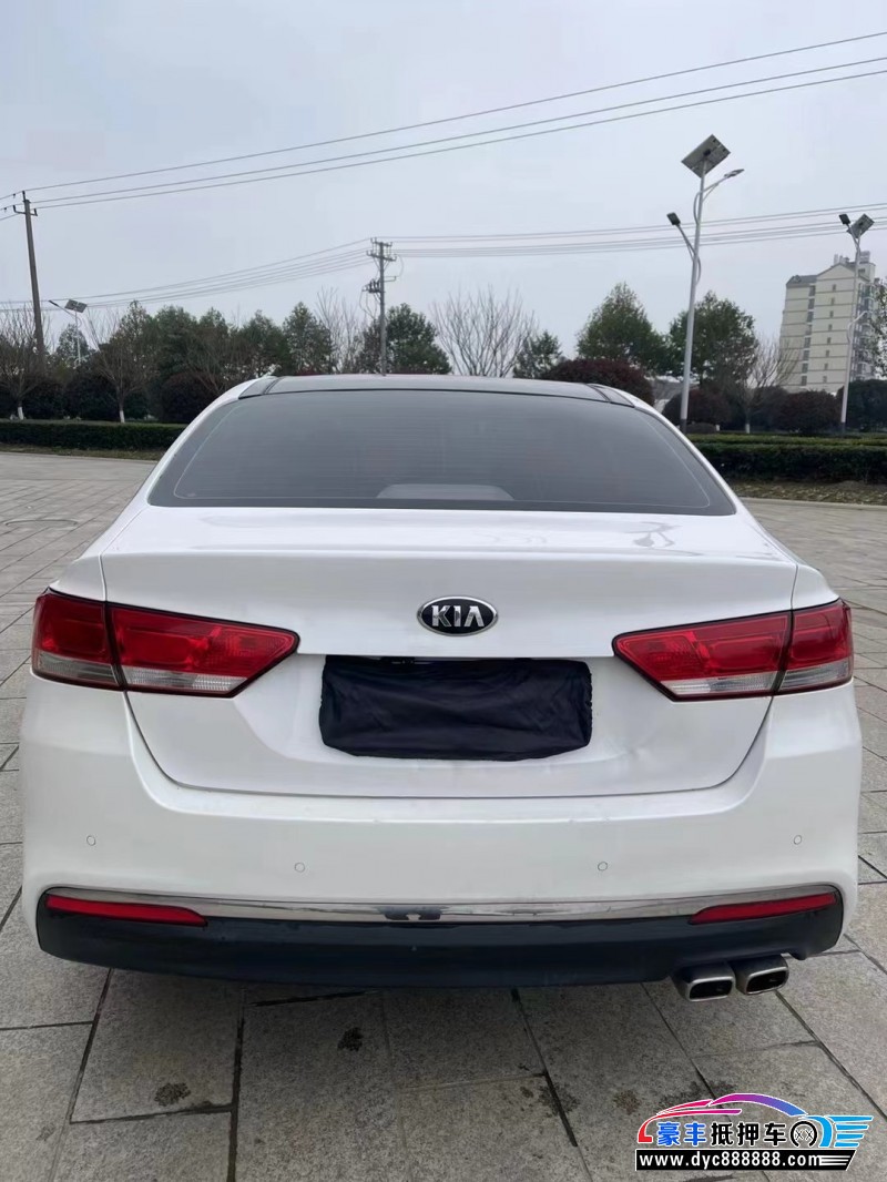 16年起亚K4轿车抵押车出售