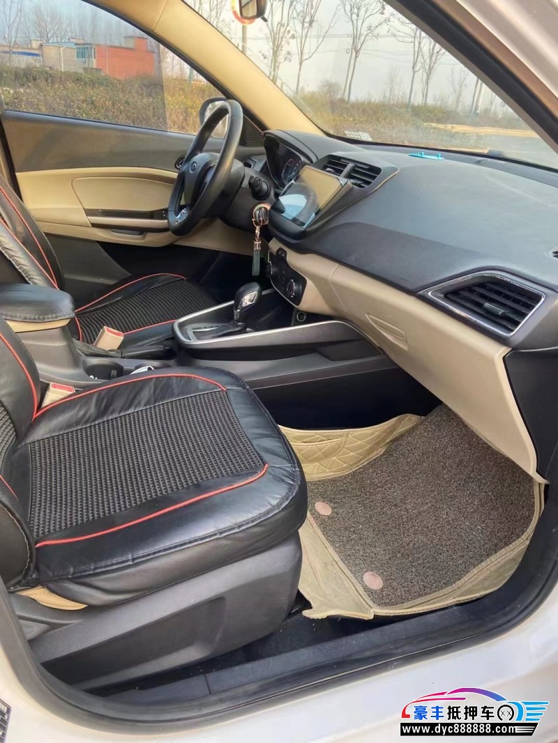 17年福特福睿斯轿车抵押车出售