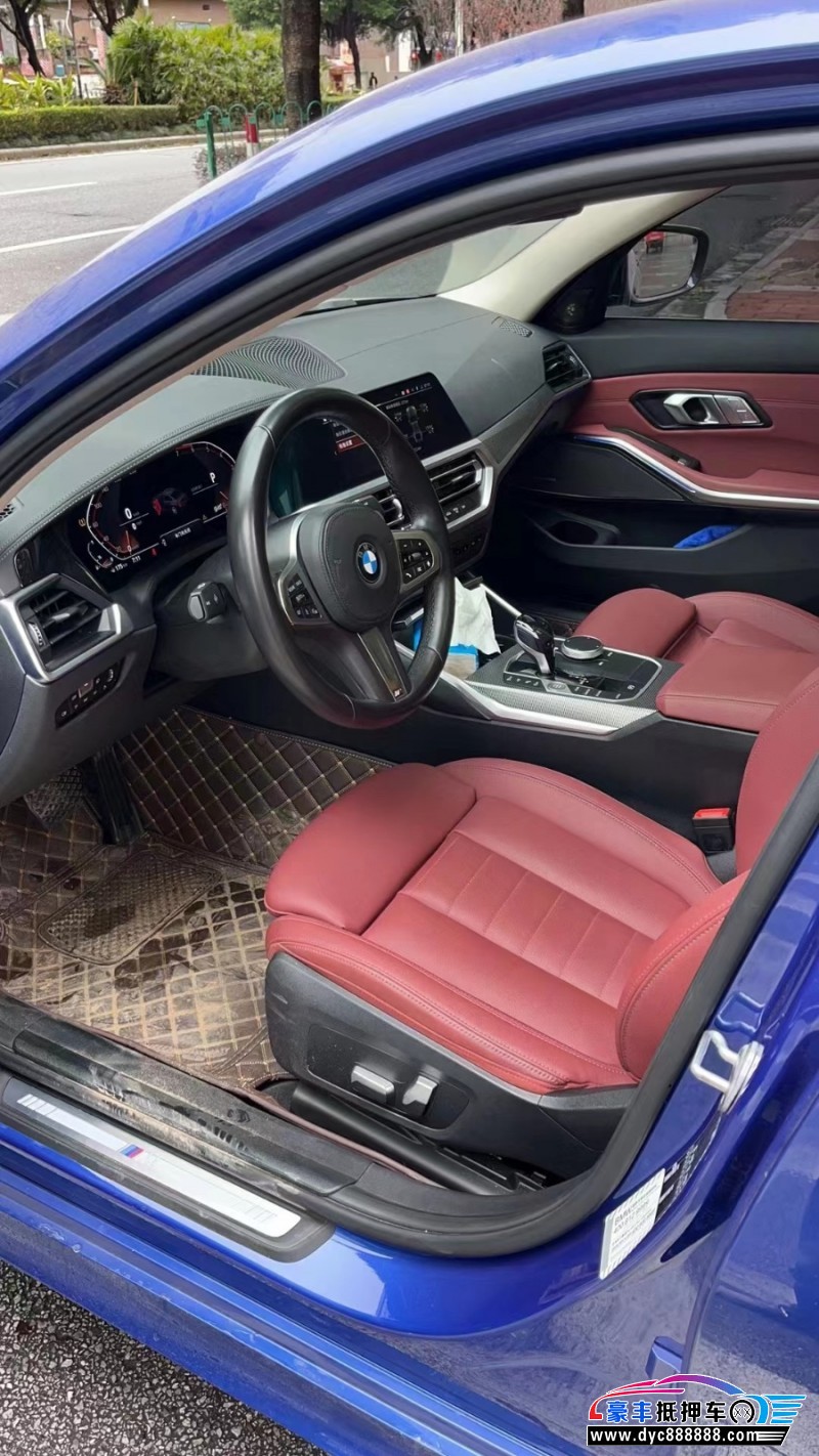 21年宝马3系轿车抵押车出售