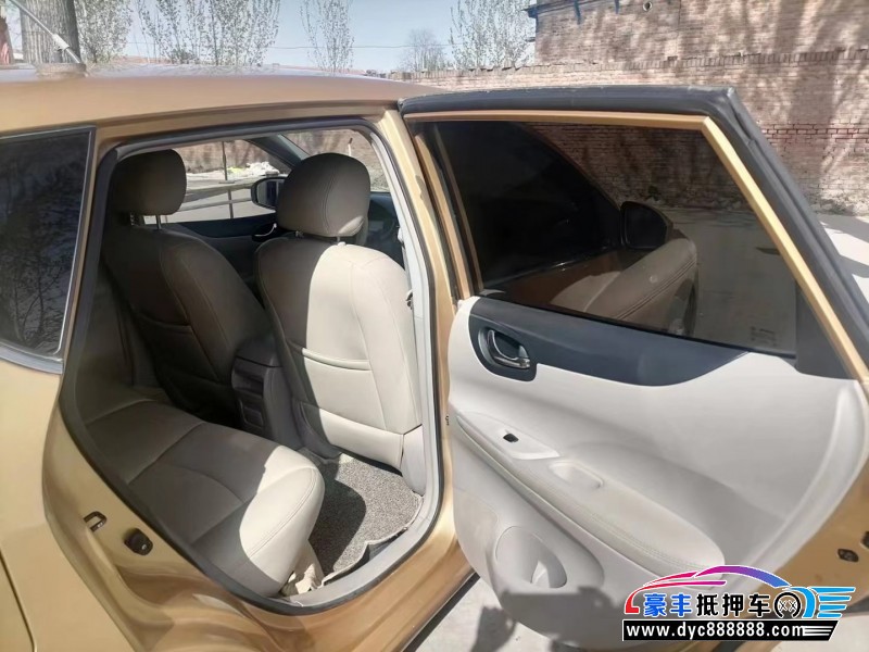 13年日产骐达轿车抵押车出售