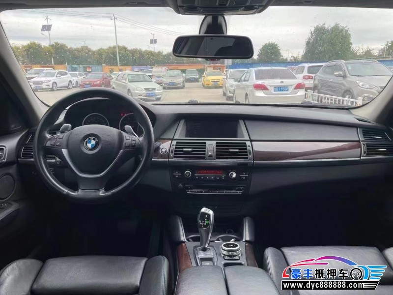 10年宝马X6轿车抵押车出售