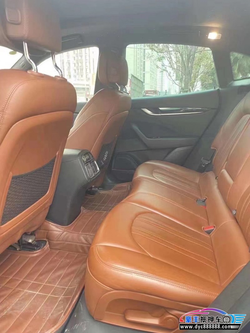 17年玛莎拉蒂莱万特SUV抵押车出售