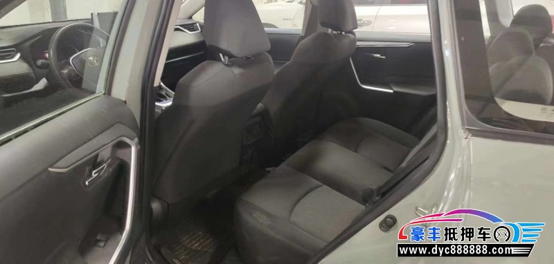 21年丰田RAV4SUV抵押车出售