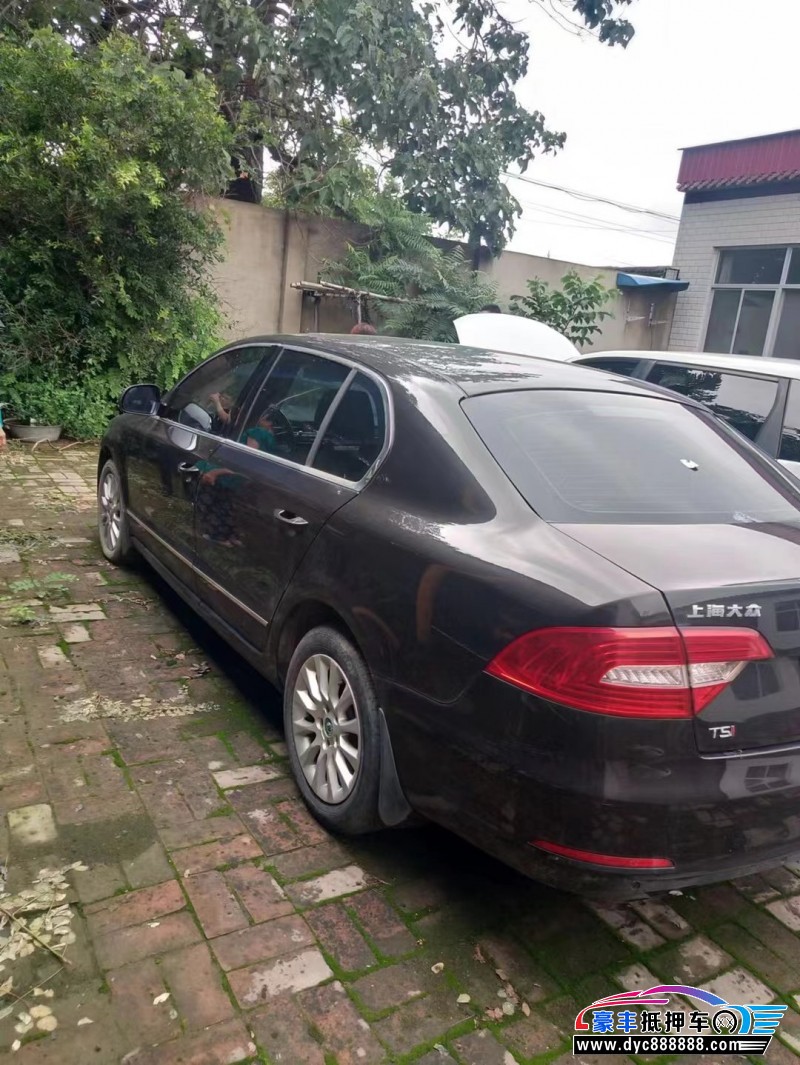 15年斯柯达速派轿车抵押车出售