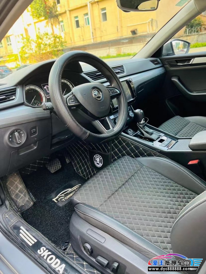 19年斯柯达速派轿车抵押车出售