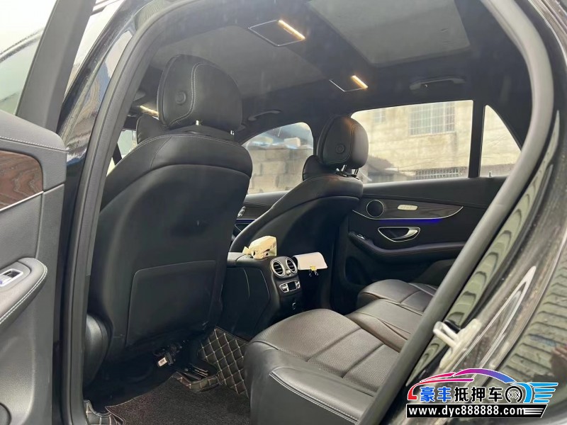 20年奔驰GLC轿车抵押车出售