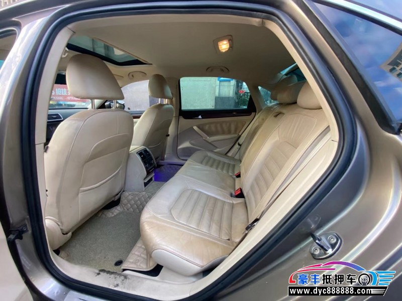 10年大众帕萨特轿车抵押车出售