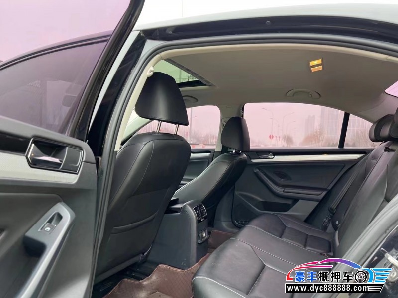 18年大众速腾轿车抵押车出售