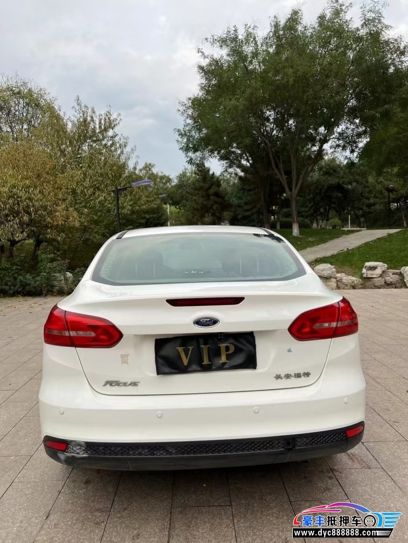 16年福特福克斯轿车抵押车出售