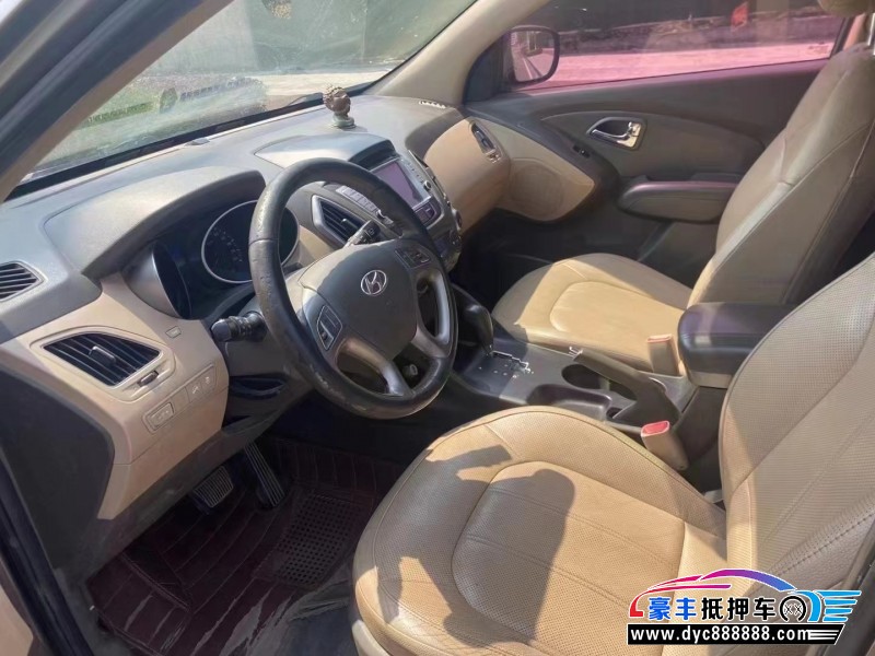 13年现代ix35SUV抵押车出售