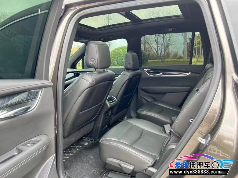 20年凯迪拉克xt6轿车抵押车出售