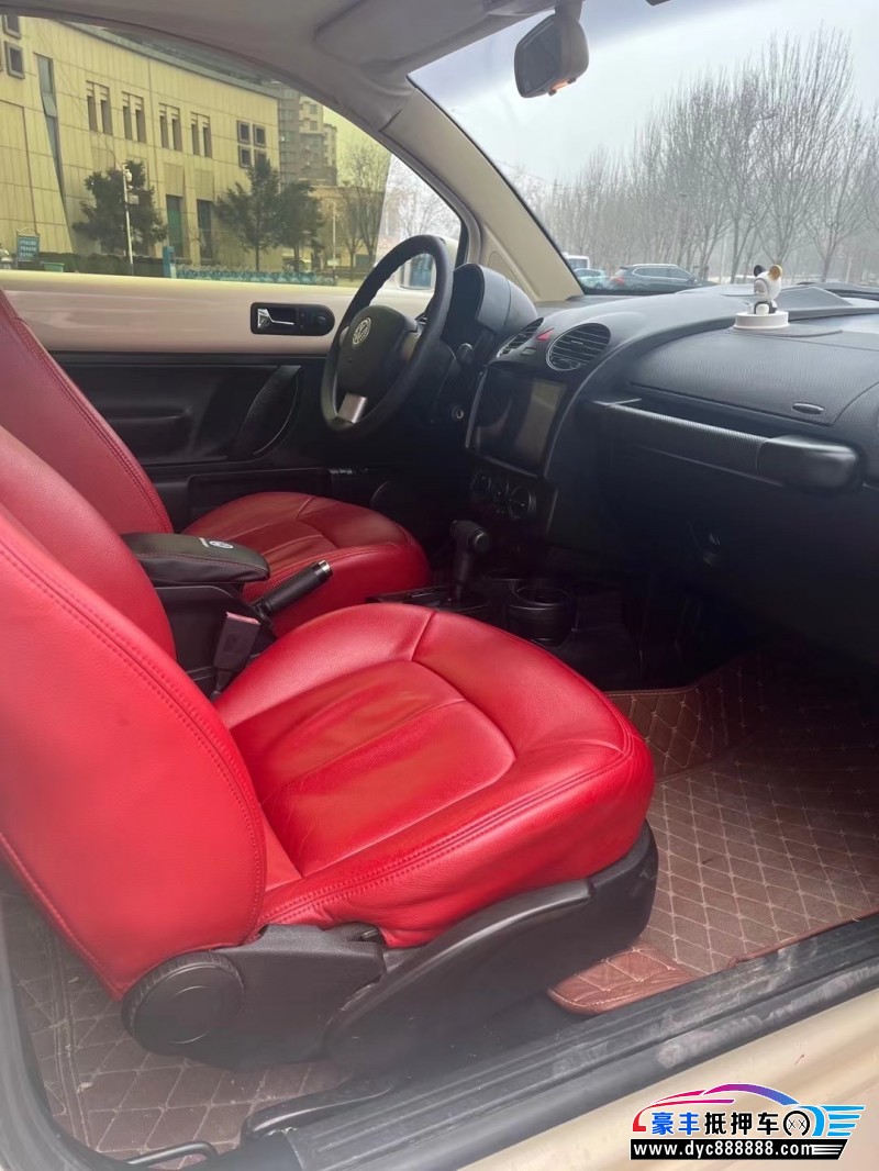 11年大众甲壳虫轿车抵押车出售