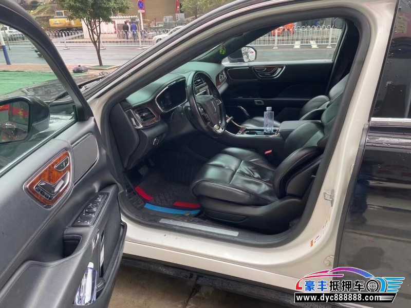 18年林肯大陆轿车抵押车出售