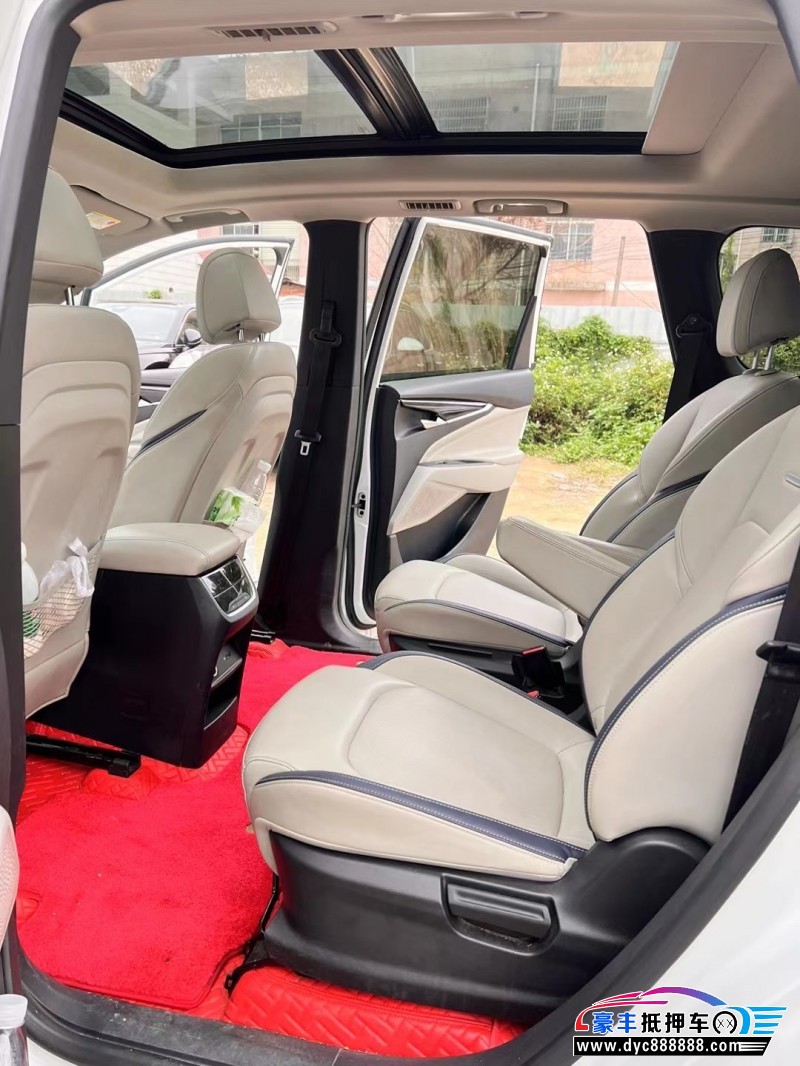 19年上汽大通G50轿车抵押车出售