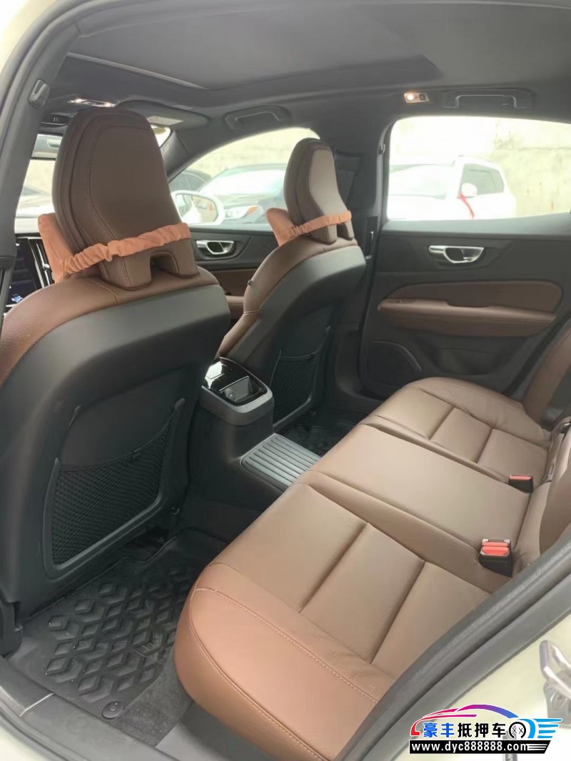 21年沃尔沃S60轿车抵押车出售