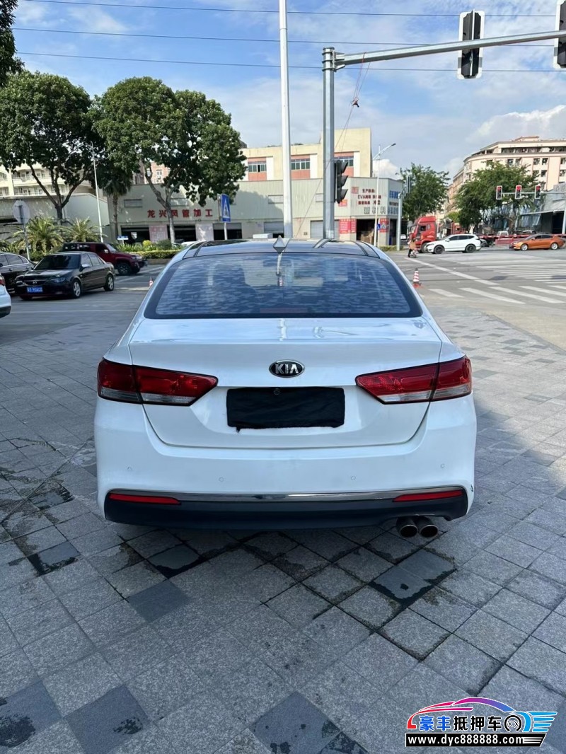 16年起亚K4轿车抵押车出售