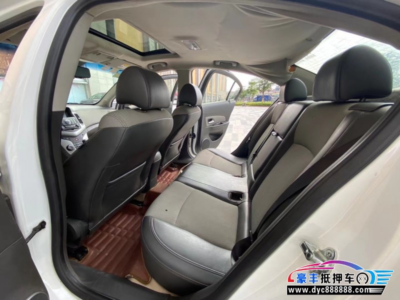 14年雪佛兰克鲁泽RS轿车抵押车出售