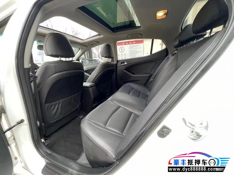 15年起亚K5轿车抵押车出售