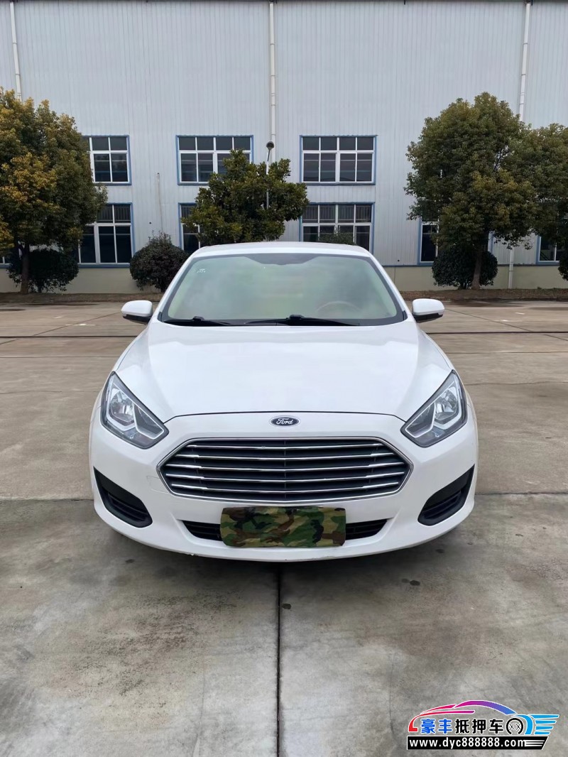 18年福特福睿斯轿车抵押车出售