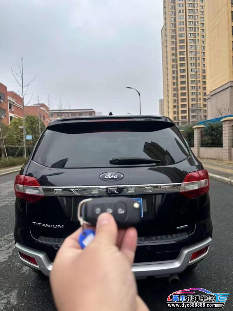 17年福特撼路者轿车抵押车出售