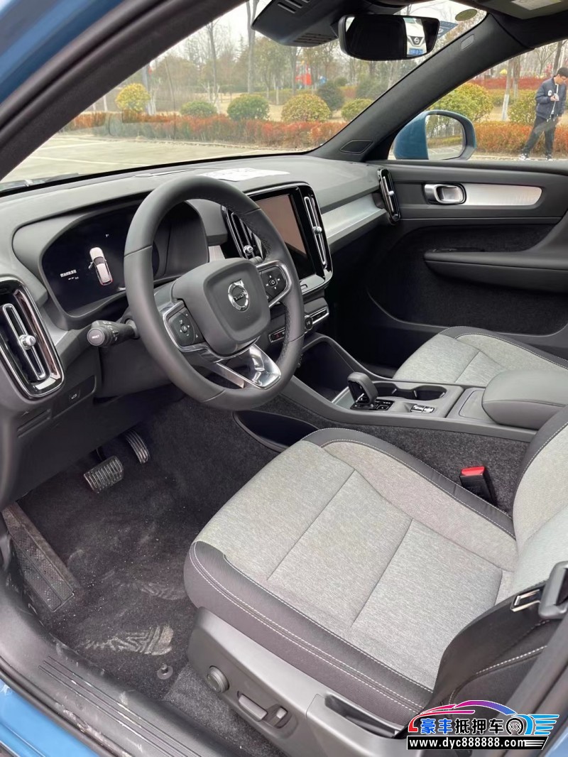 23年沃尔沃XC40SUV抵押车出售