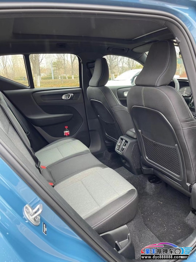 23年沃尔沃XC40SUV抵押车出售