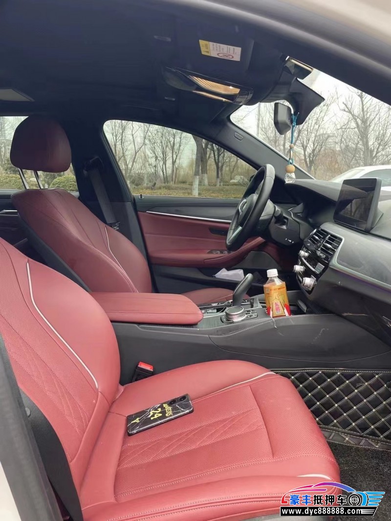 22年宝马5系轿车抵押车出售