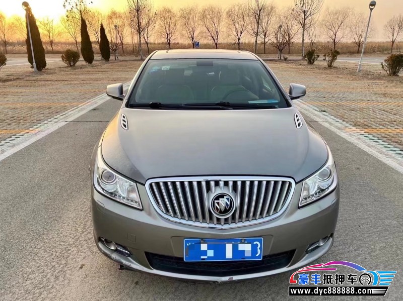 10年别克君越轿车抵押车出售