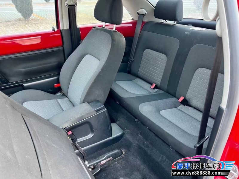 10年大众甲壳虫轿车抵押车出售