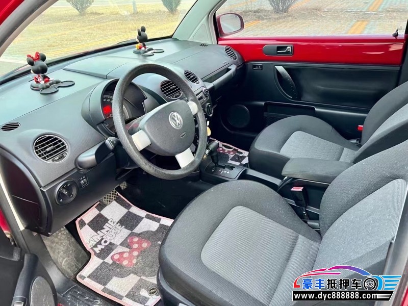 10年大众甲壳虫轿车抵押车出售