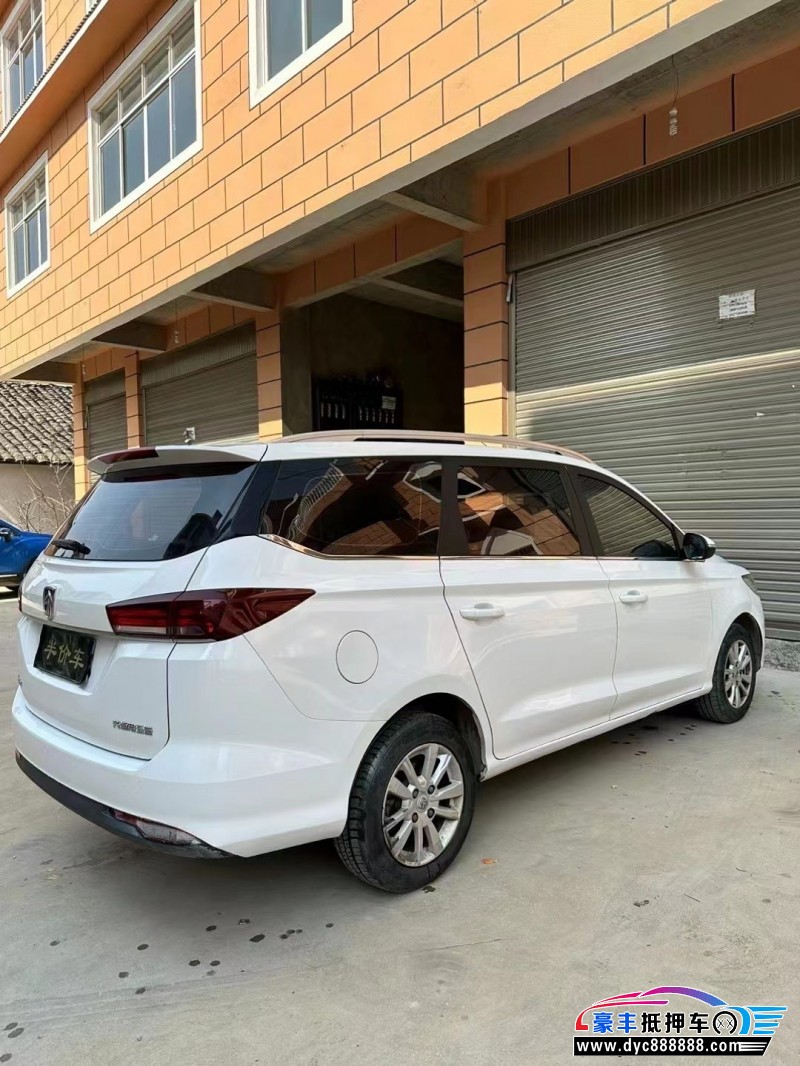 20年宝骏宝骏360轿车抵押车出售