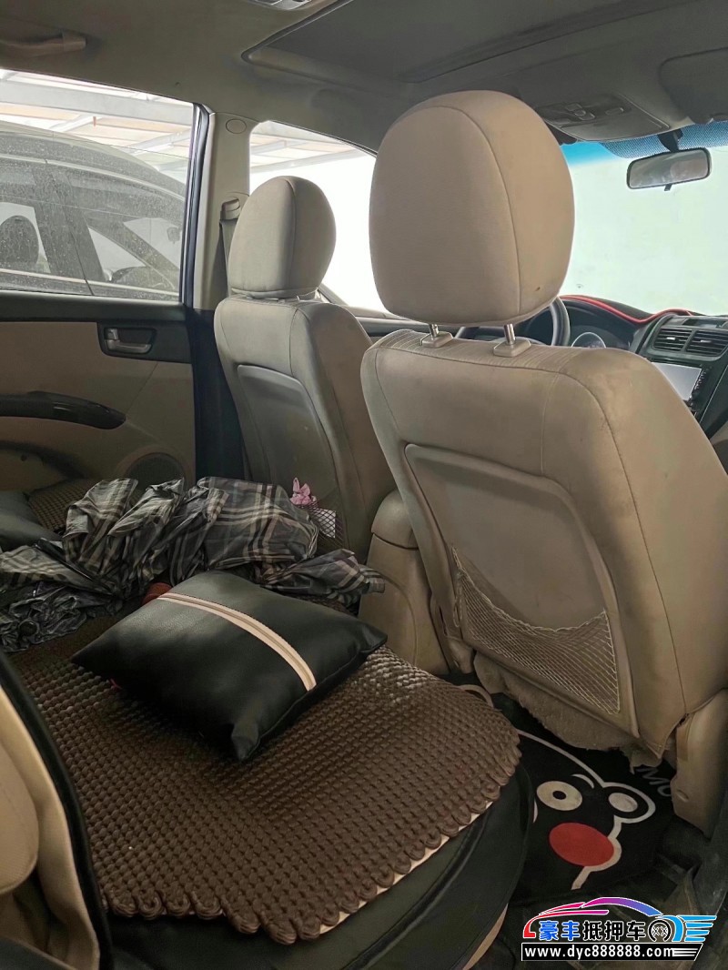 13年起亚狮跑SUV抵押车出售