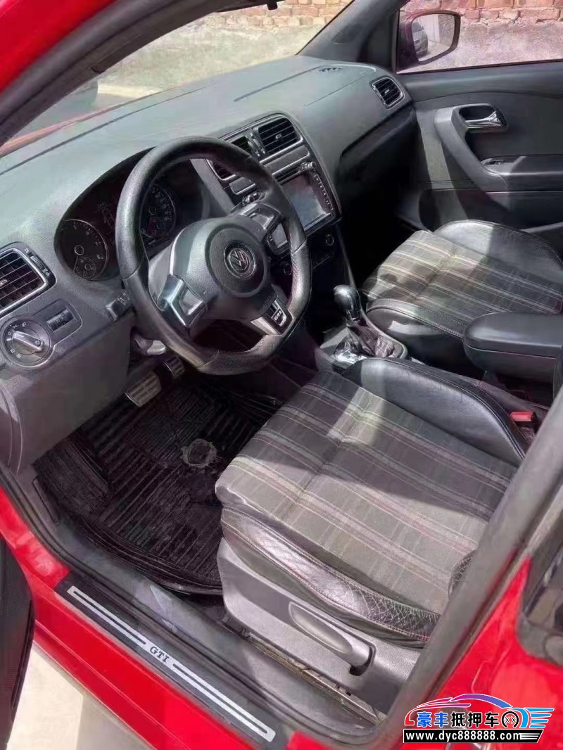 13年大众polo轿车抵押车出售