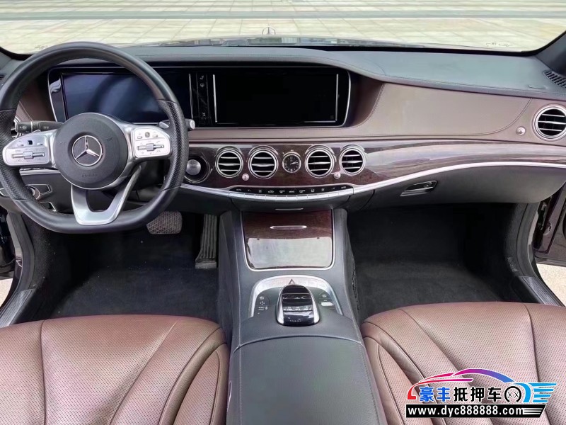18年奔驰S级轿车抵押车出售